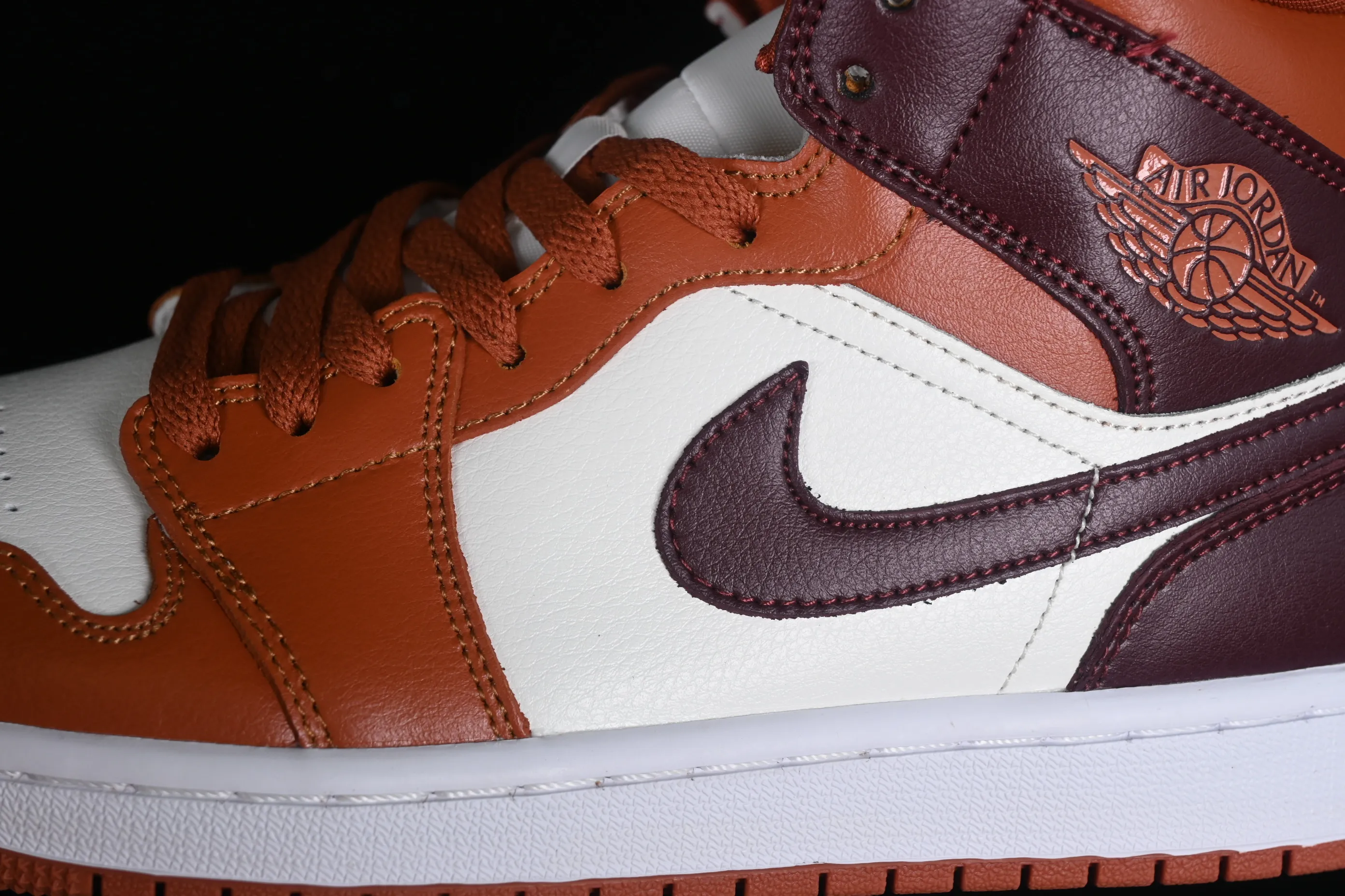 All Categories Air Jordan Jordan Series Basketball Shoes Air Jordan 1 Mid Air Jordan 1 Mid AJ1 Joe 1 Caramel Brown Chinese Cultural Leisure Sneakers BQ6472-200